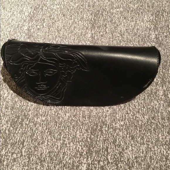 VERSACE SUNGLASSES WITH CASE ONLY $225🏖 SEE PIC. - Picture 2 of 14